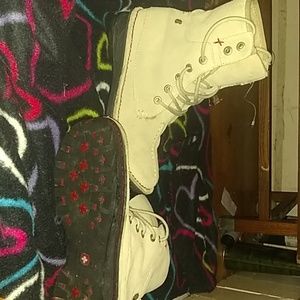 Wenger Women's 7.5 suede, fur-lined boots